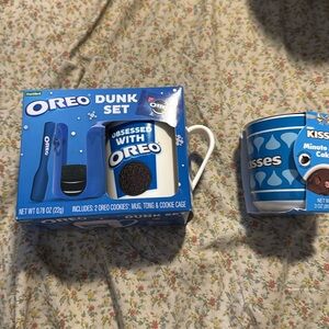 Oreo dunk set & kisses mug cake mix